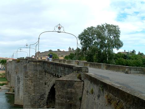 Pont Vieux, CarcassonneLa chaussée