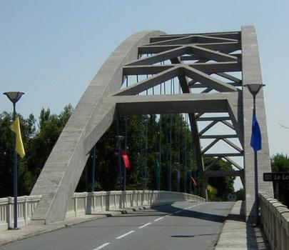 Pont de Castelmoron sur le Lot