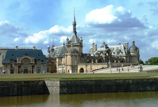 Chantilly - Le château - Vue d'ensemble