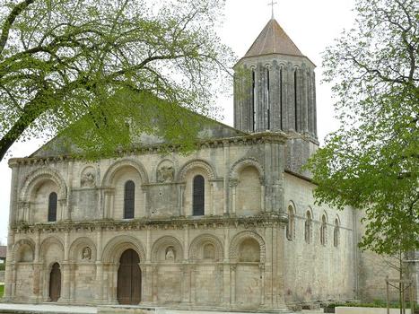 Surgères - Eglise Notre-Dame