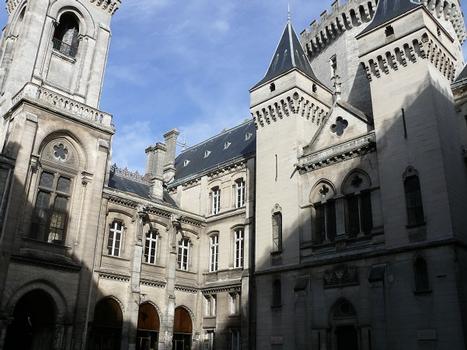 Hôtel de ville (Angoulême) - Façade sur cour