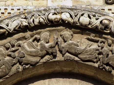Saintes - Abbaye aux Dames (abbaye Notre-Dame) - Abbatiale Notre-Dame - Fausse porte de gauche détail des voussures sculptées