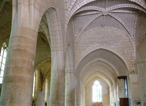 Corme-Royal - Eglise Saint-Nazaire - Nef