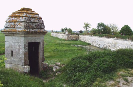 Remparts de Brouage - Courtine Richelieu et bastion Richelieu vus du bastion de la Brêche