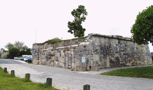 Remparts de Brouage - Porte d'Hiers (1631) - Brêche faite en 1866 dans le rempart