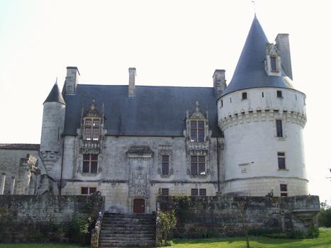 Château de Crazannes - La façade Renaissance