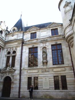 Hôtel de ville de La Rochelle - Aile droite ajoutée au 19ème siècle par l'architecte Lisch