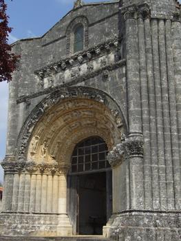Fenioux - Eglse Notre-Dame - Façade occidentale