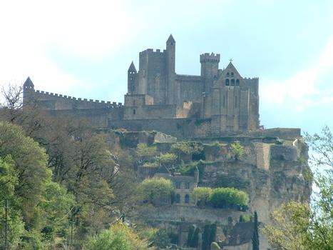 Château de Beynac - Le château côté ouest