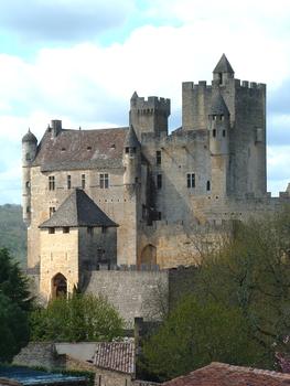Château de Beynac - Le château vu du côté nord-est - Corps de logis