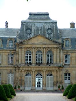 Château de ChamplâtreuxPavillon central