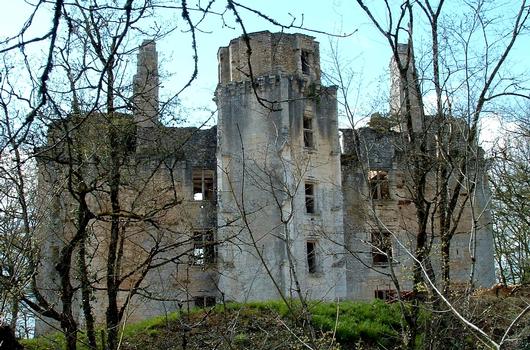 Rouffignac-Saint-Cernin-de-Reilhac - Château de l'Herm - Façade du château avec la tour-escalier