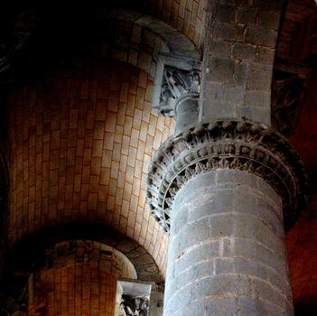 Basilique Saint-NazaireChapiteaux de la nef romane