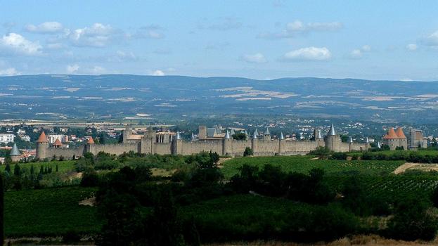 La Cité de Carcassonne vue du Sud