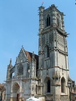 Clamecy - Collégiale Saint-Martin - Façade occidentale et la tour
