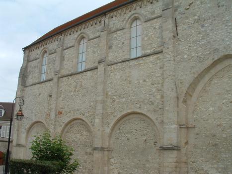 Compiègne - Saint-Pierre-des-Minimes (ancienne priorale) - Mur côté Ouest - Extérieur