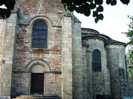 Uzerche - Ancienne abbatiale Saint-Pierre - Transept sud et chevet