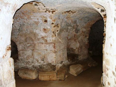 Uzerche - Ancienne abbatiale Saint-Pierre - Crypte