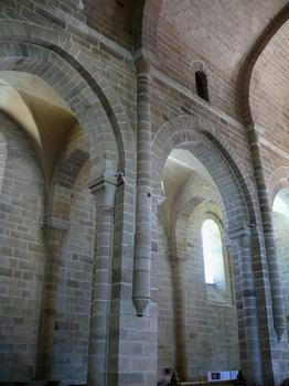 Aubazine - Eglise Saint-Etienne (ancienne abbatiale) - Elévation de la nef