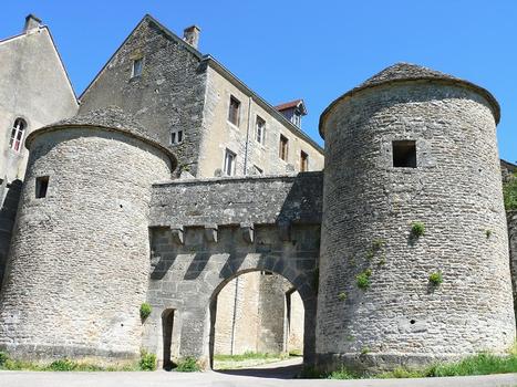 Flavigny-sur-Ozerain - Porte du Val