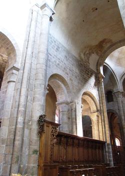 Chambon-sur-Voueize - Ancienne abbatiale Sainte-Valérie - Stalles du choeur des moines