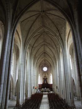 Abbaye royale de Celles-sur-Belle - Nef de l'église Notre-Dame