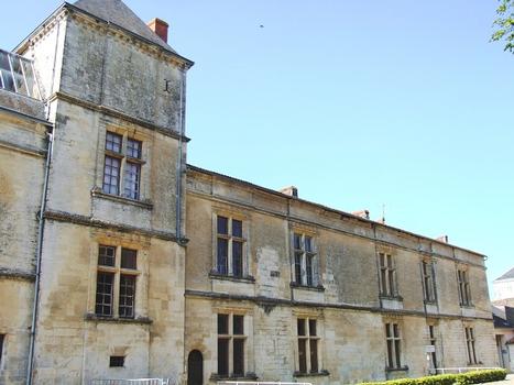 Château de Coulonges-sur-l'Autize