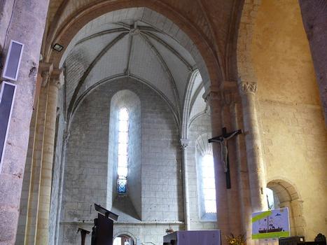 Secondigny - Eglise Sainte-Eulalie - Transept (croisillon nord) et choeur