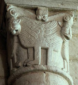 Champdeniers-Saint-Denis - Eglise Notre-Dame - Nef romane: chapiteau (lions)