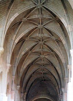 Ancienne abbatiale Saint-Jouin - Nef - Voûtes de style Plantagenêt
