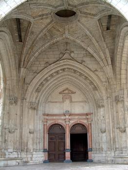 Dole - Collégiale Notre-Dame - Porche sous le clocher-porche