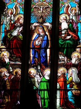 Molières - Eglise Notre-Dame-de-la-Nativité - Vitrail du couronnement de la Vierge