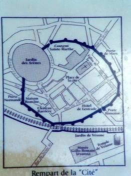 Périgueux - Amphithéâtre: Plan de la Cité au moyen âge: les arènes sont intégrées dans la défense de la ville épiscopale