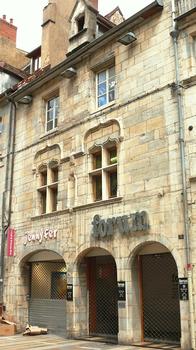 Besançon - Hôtel Gauthiot d' Ancier (ancien)