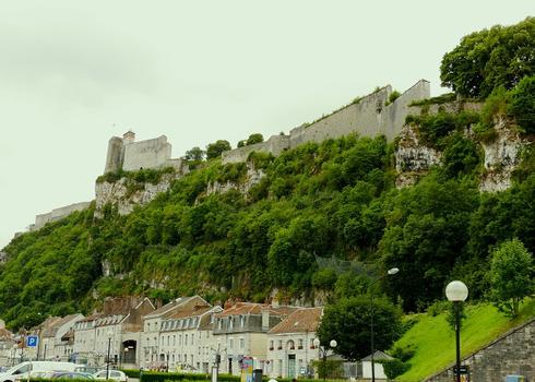 Besançon - Citadelle de Besançon vue du faubourg Rivotte