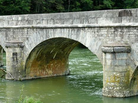 Pont de Chenecey sur la Loue