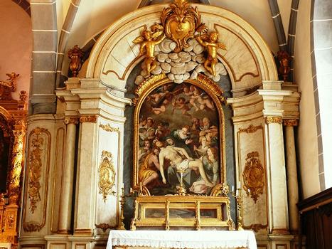 Ornans - Eglise Saint-Laurent - Chapelle des Granvelle - Le tableau est une copie par Dargent de celui de Bronzino représentant la Déposition de Croix. Du temps du cardinal de Granvelle [1517-1586], cette toile était la partie centrale d'un triptyque