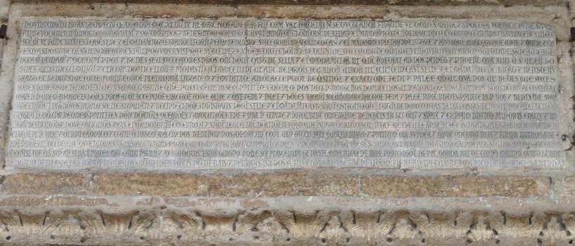 Etoile-sur-Rhône - Eglise Notre-Dame - Portail roman - Dédicace ajoutée sur le tympan