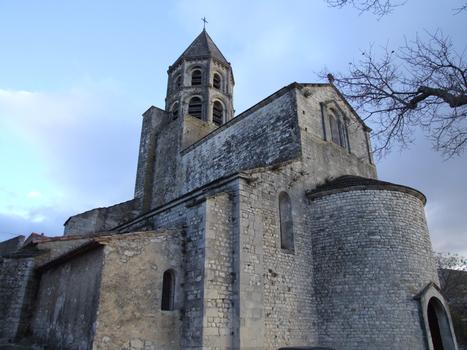 La Garde-Adhémar - Eglise Saint-Michel - Ensemble vu de la partie occidentale