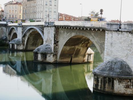 Pont-Vieux de Romans-sur-Isère - Vu de l'amont