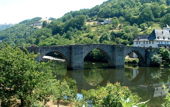 Pont sur la Truyère, Entraygues-sur-Truyère
Vu de l'aval