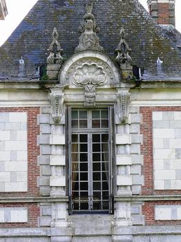 Beaumesnil Castle