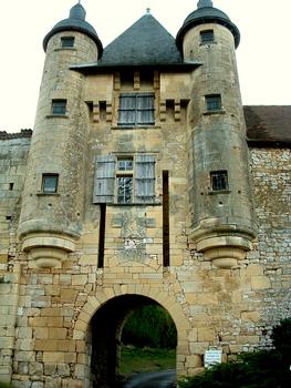 Château d'ExcideuilChâtelet d'entrée