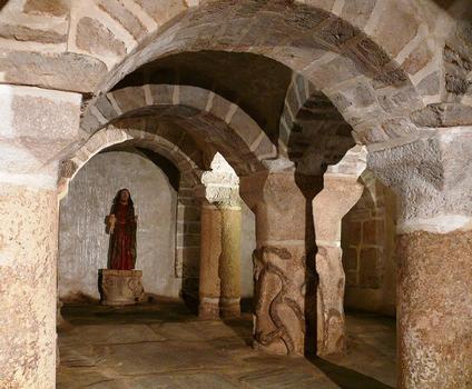lanmeur - Eglise Saint-Mélar - Crypte pré-romane