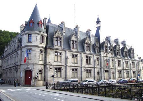 Quimper - Préfecture du Finistère - Façade sur l'Odet