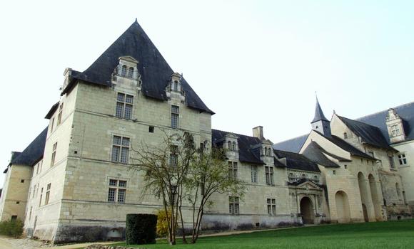 Abbaye de Fontevraud - Monastère Saint-Benoît réservé aux malades - Entrée