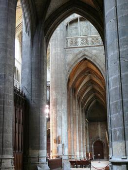 Auch - Cathédrale Sainte-Marie - Nef - Bas-côté