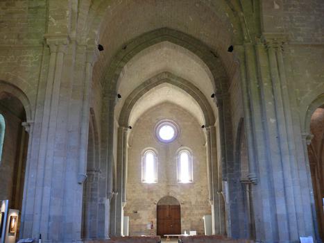 Abbaye Notre-Dame de Flaran - Abbatiale - La nef vue du choeur