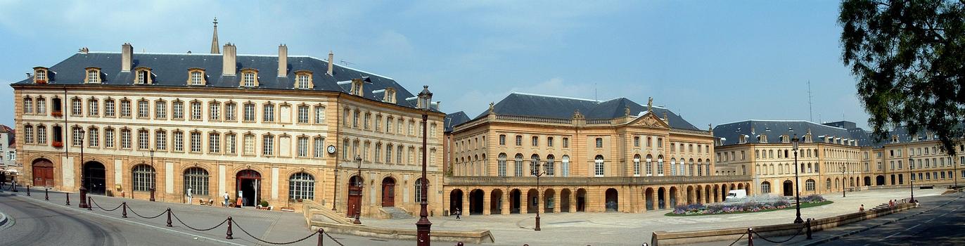 Metz - Île du Petit-Saulcy - Place de la Comédie: pavillon Saint-Marcel, Théâtre, pavillon de la Douane