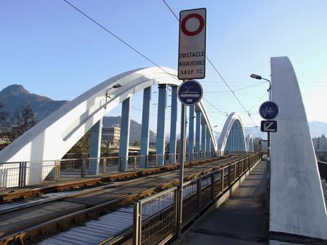 Grenoble - Pont du Drac et la ligne A du tramway